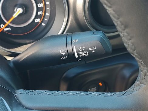 Certified 2023 Jeep Gladiator Sport image 27