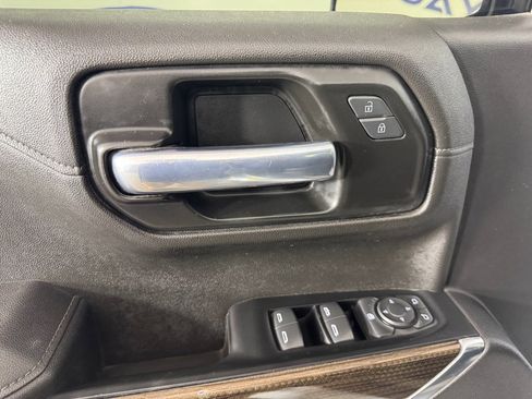 Used 2021 Chevrolet Silverado 1500 RST image 15
