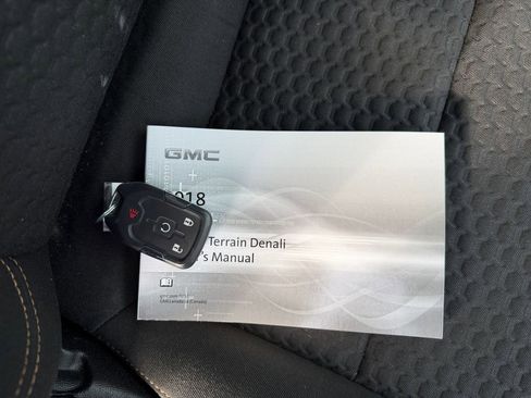 Used 2018 GMC Terrain SLE w/ Driver Convenience Package image 33