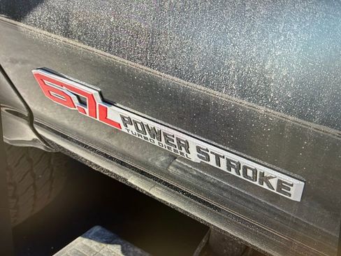 Used 2024 Ford F250 Platinum image 5