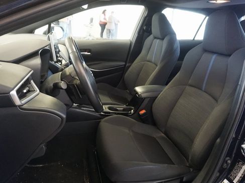 Used 2022 Toyota Corolla SE w/ SE Premium Package image 16