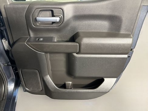Used 2021 Chevrolet Silverado 1500 LT AWD/4WD image 27