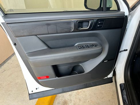 New 2026 Hyundai Santa Fe Calligraphy image 9