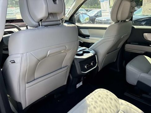 New 2027 Ford Expedition Max Active AWD/4WD image 17