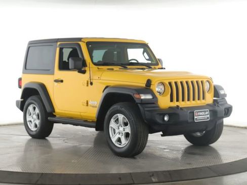 Used 2019 Jeep Wrangler Sport w/ Quick Order Package 24S AWD/4WD image 2
