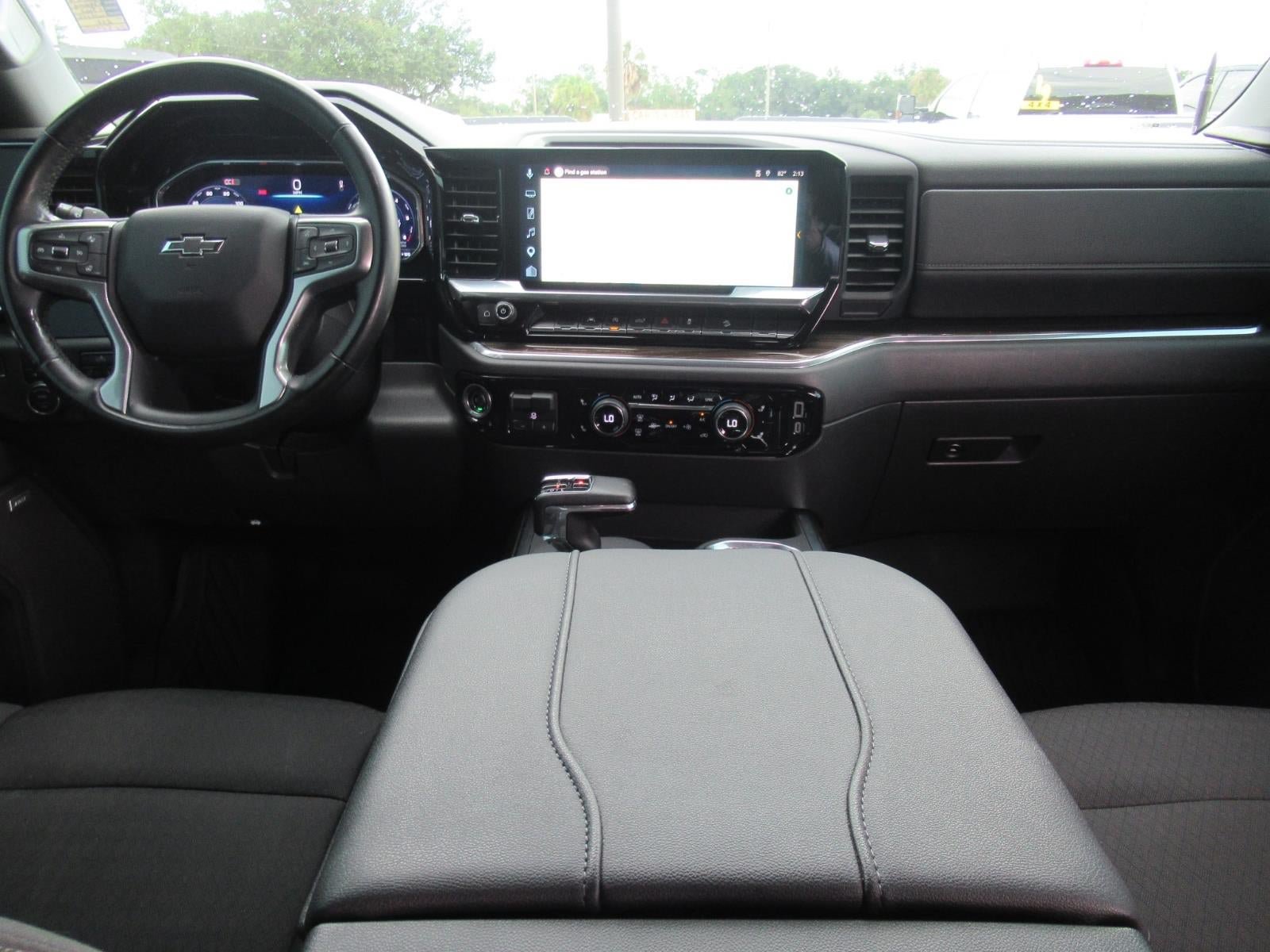 Used 2024 Chevrolet Silverado 1500 LT Trail Boss w/ Convenience Package II AWD/4WD image 14