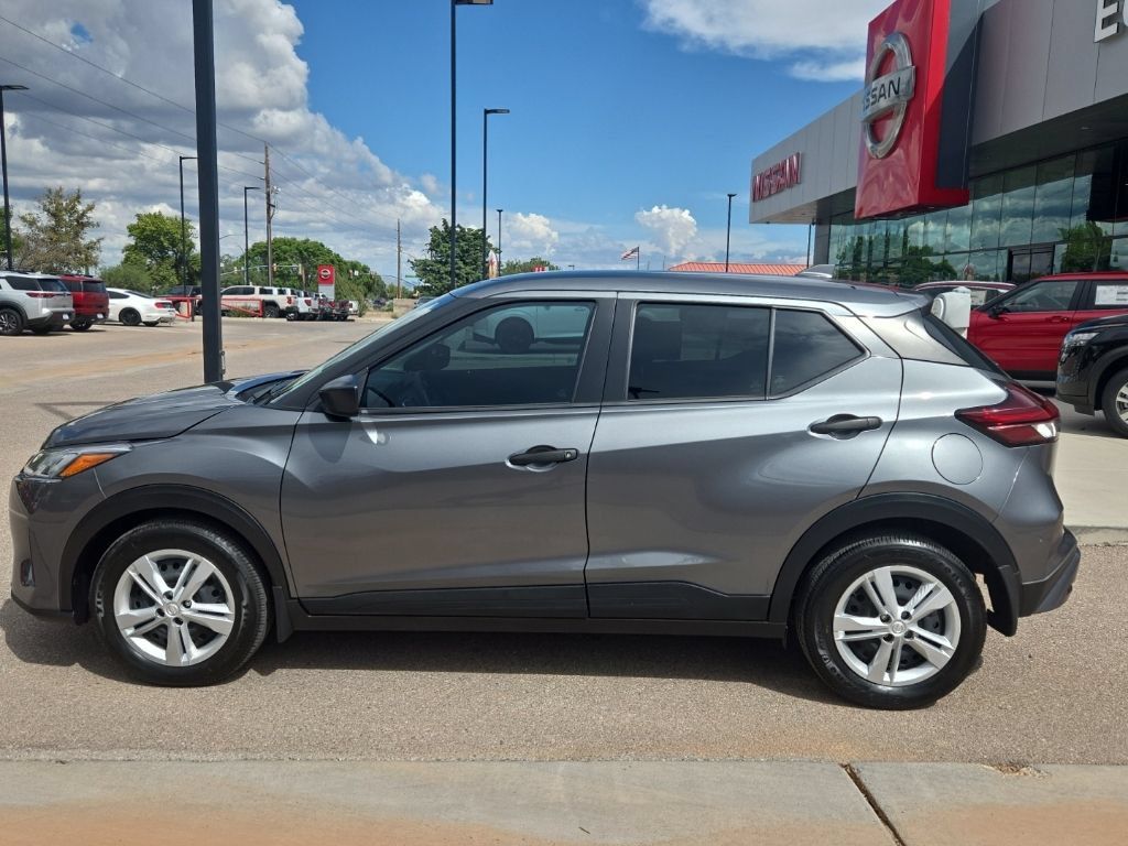 Used 2025 Nissan Kicks Play S FWD image 8