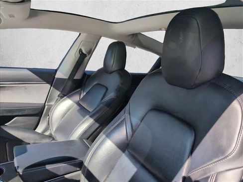 Used 2020 Tesla Model 3 Long Range image 10