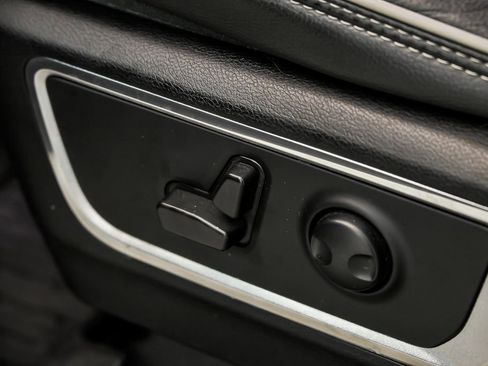 Used 2022 RAM 1500 Laramie w/ Sport Appearance Package image 17