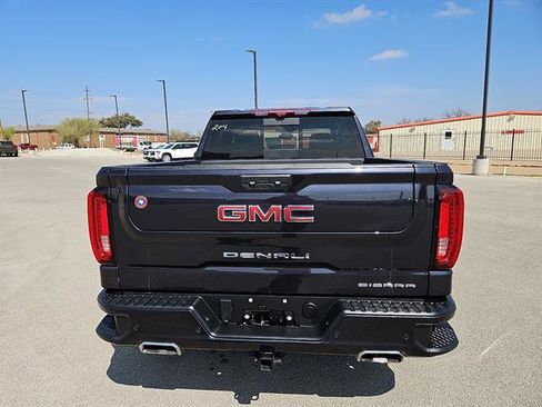 Used 2024 GMC Sierra 1500 Denali w/ Denali Reserve Package image 4