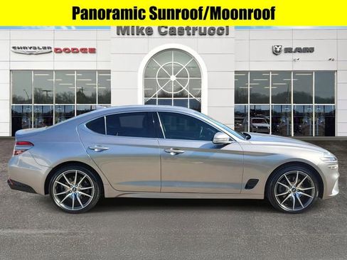 Used 2023 Genesis G70 2.0T AWD/4WD image 3