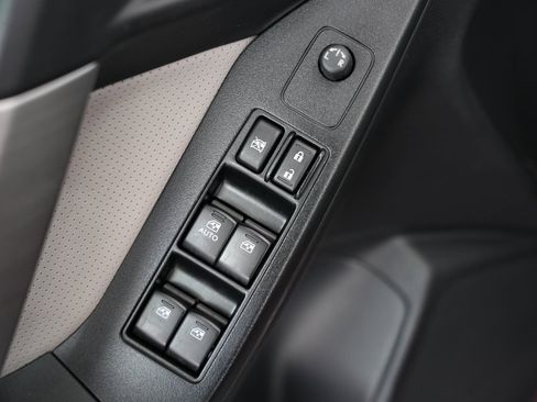 Used 2016 Subaru Forester 2.5i Limited image 44