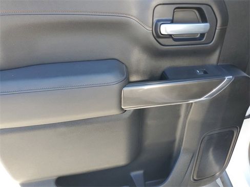 Used 2021 GMC Sierra 1500 AT4 w/ AT4 Premium Package image 12