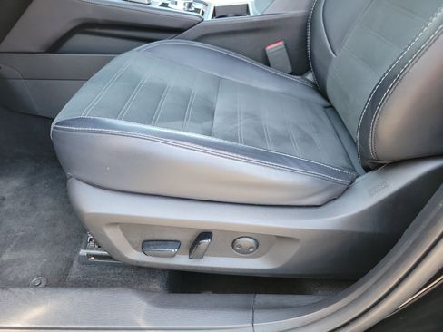 Used 2024 Mitsubishi Outlander SE AWD/4WD image 5