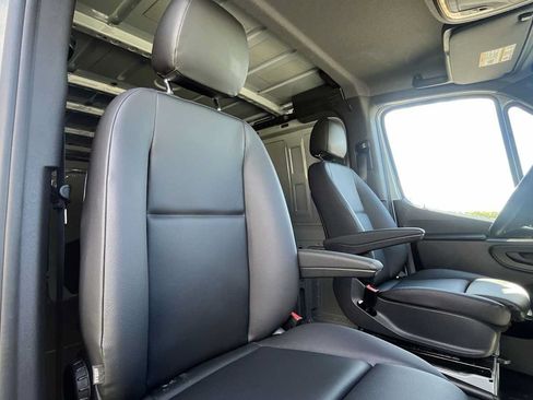 New 2026 Mercedes-Benz Sprinter 2500 image 30