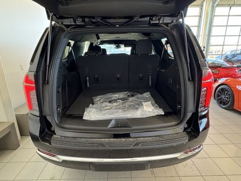 New 2026 Chevrolet Suburban LS w/ Max Trailering Package image 32