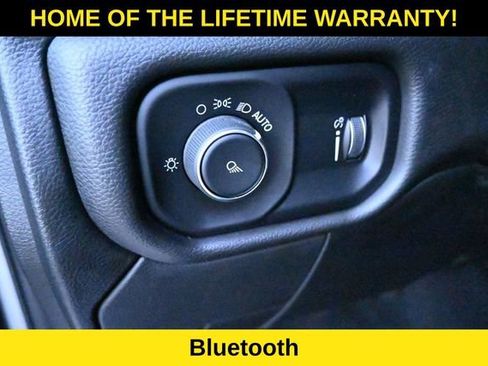 Used 2022 RAM 2500 Big Horn AWD/4WD image 7