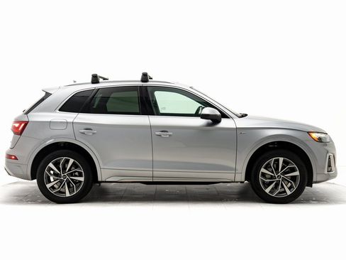 Certified 2025 Audi Q5 2.0T Premium Plus w/ Premium Plus Package image 2
