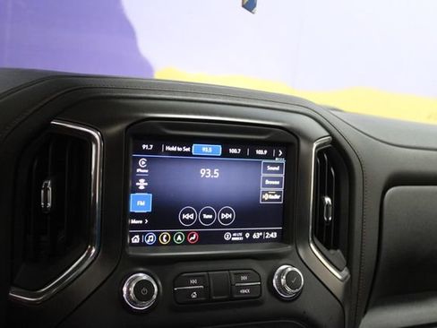 Used 2021 GMC Sierra 1500 AT4 w/ AT4 Preferred Package AWD/4WD image 18