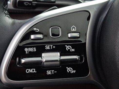 Used 2023 Mercedes-Benz GLS 450 4MATIC image 24