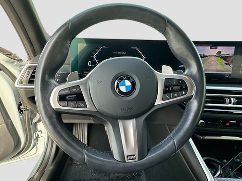 Used 2024 BMW 330i Sedan w/ M Sport Package RWD image 11