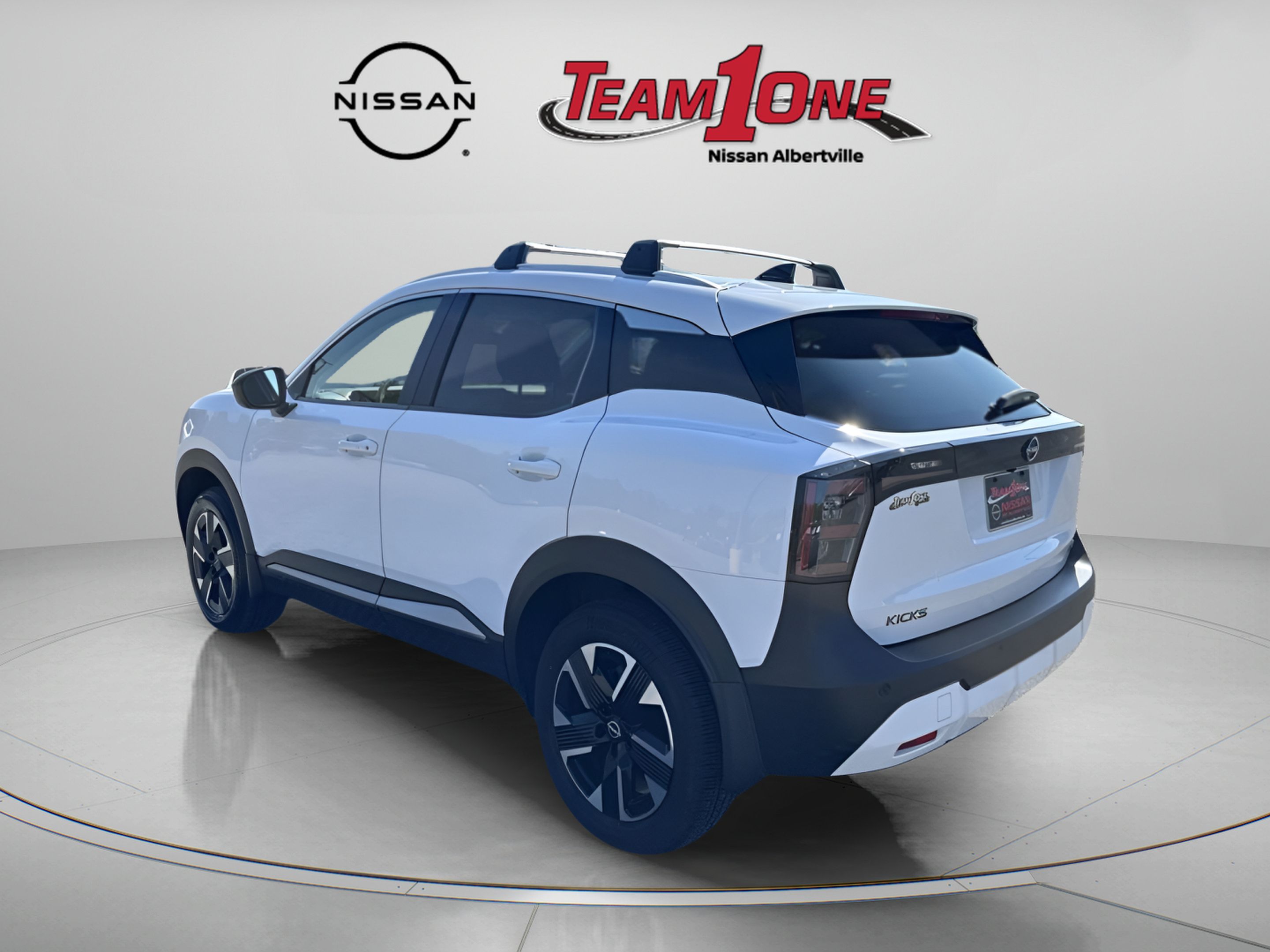 Used 2026 Nissan Kicks SV w/ Cold Weather Package AWD/4WD image 6