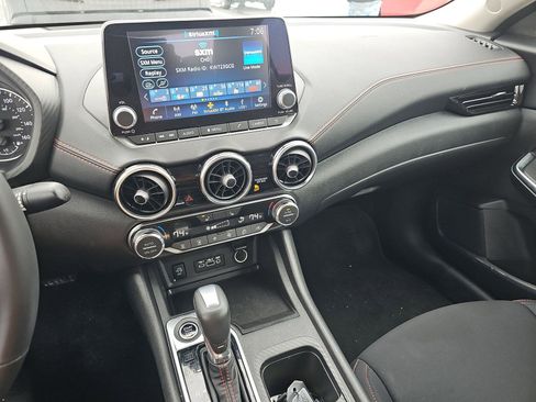 Used 2025 Nissan Sentra SR image 10