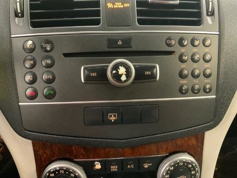 Used 2011 Mercedes-Benz C 300 Sedan image 19
