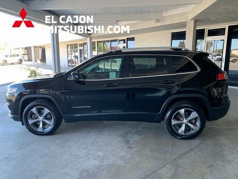 Used 2019 Jeep Cherokee Limited image 7