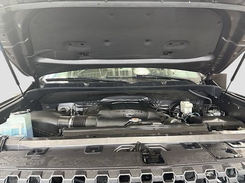 Used 2018 Toyota Tundra SR5 w/ SR5 Upgrade Package AWD/4WD image 28