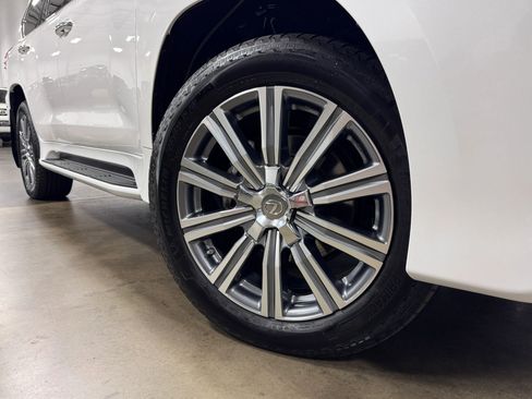 Used 2016 Lexus LX 570 LX 570 Sport Utility 4D image 26