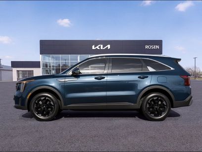 New 2026 Kia Sorento S w/ S Panoramic Sunroof Package