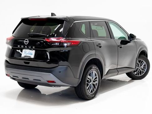 Used 2023 Nissan Rogue S FWD image 30