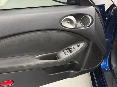 Used 2020 Nissan 370Z Touring Sport image 24