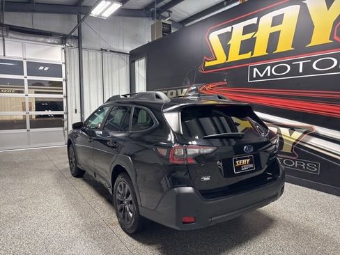 Used 2025 Subaru Outback Onyx Edition AWD/4WD image 17