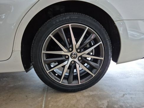 Used 2022 Toyota Camry XLE FWD image 28