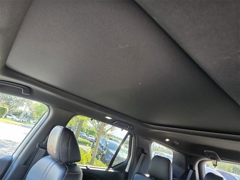 Used 2023 Honda Pilot TrailSport image 13