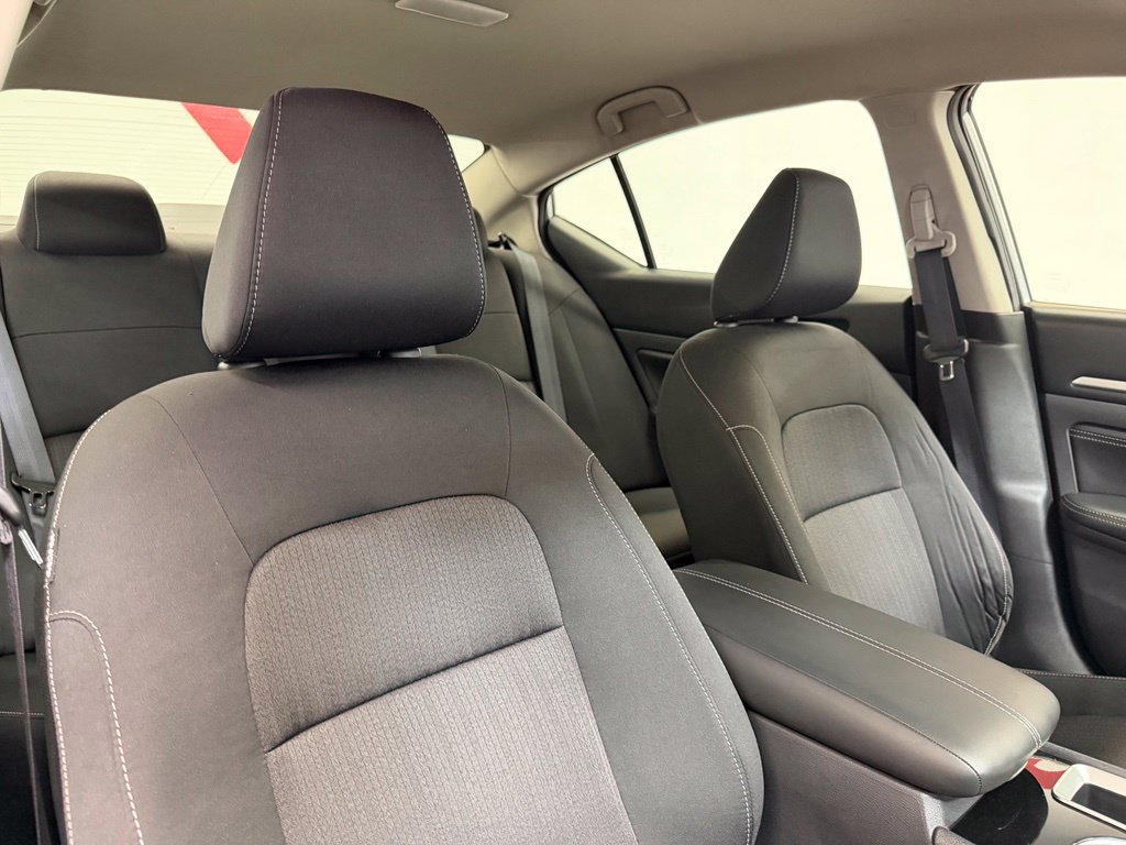 Used 2021 Nissan Altima 2.5 SV FWD image 12