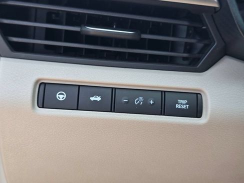 Used 2019 Nissan Altima 2.5 SV AWD/4WD image 23
