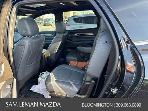 Used 2022 Buick Enclave Essence w/ Experience Buick Package image 6