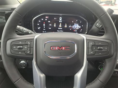 New 2026 GMC Sierra 1500 Elevation image 17