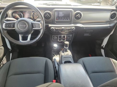 Used 2020 Jeep Gladiator Sport w/ Quick Order Package 24S AWD/4WD image 8