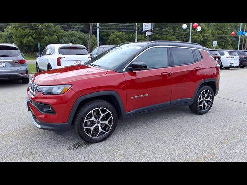 Certified 2025 Jeep Compass Limited AWD/4WD image 4