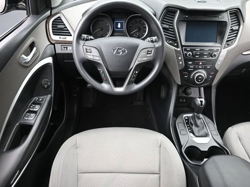 Used 2017 Hyundai Santa Fe Sport FWD image 11