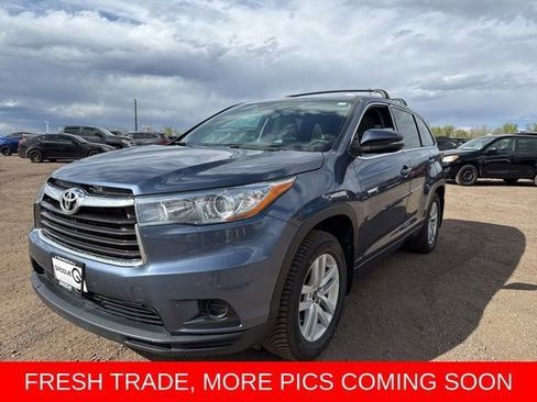 Used 2016 Toyota Highlander LE image 1
