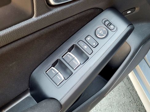 Used 2025 Honda Civic Sport image 20