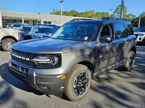 New 2025 Ford Bronco Sport Outer Banks w/ Outer Banks Tech Package+ AWD/4WD image 3