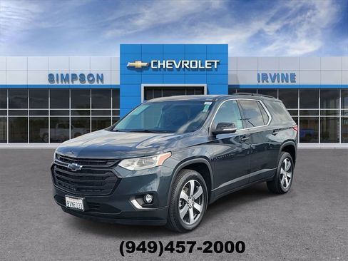 Used 2021 Chevrolet Traverse LT w/ LT Premium Package FWD image 4