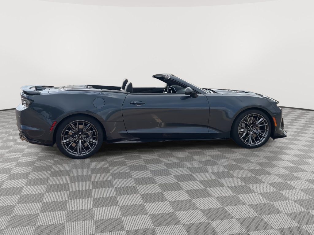 Used 2023 Chevrolet Camaro ZL1 RWD image 9