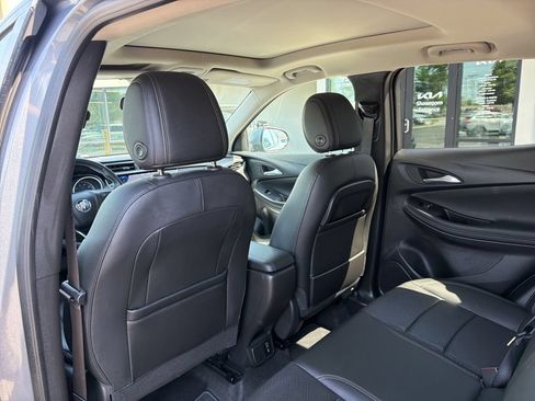 Used 2022 Buick Encore GX Essence w/ Experience Buick Package AWD/4WD image 20
